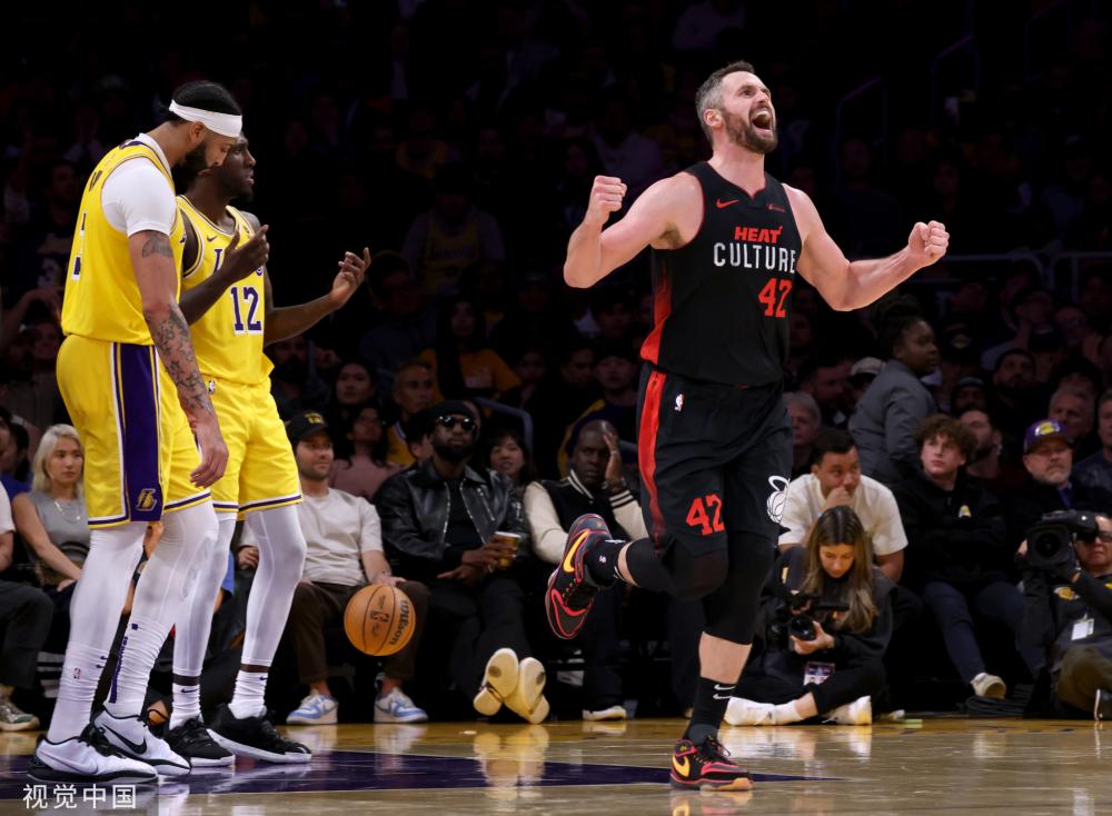 其中包括一 其中包括一