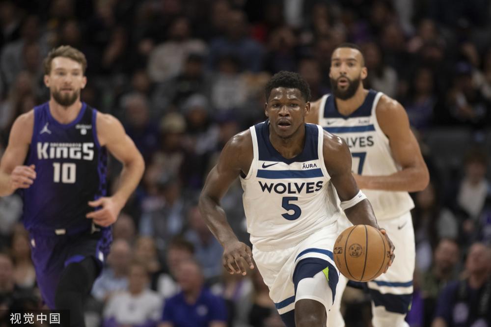 其中包括 其中包括