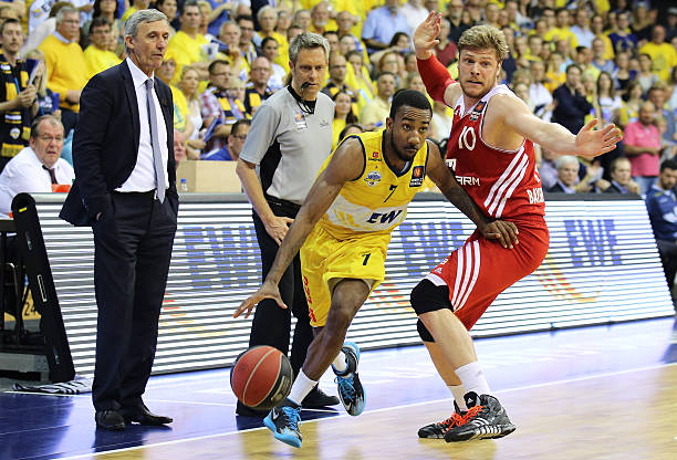 情的对决 情的对决